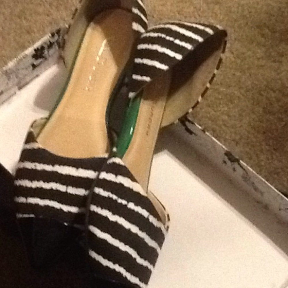 Shoes - Picture 5 of 5